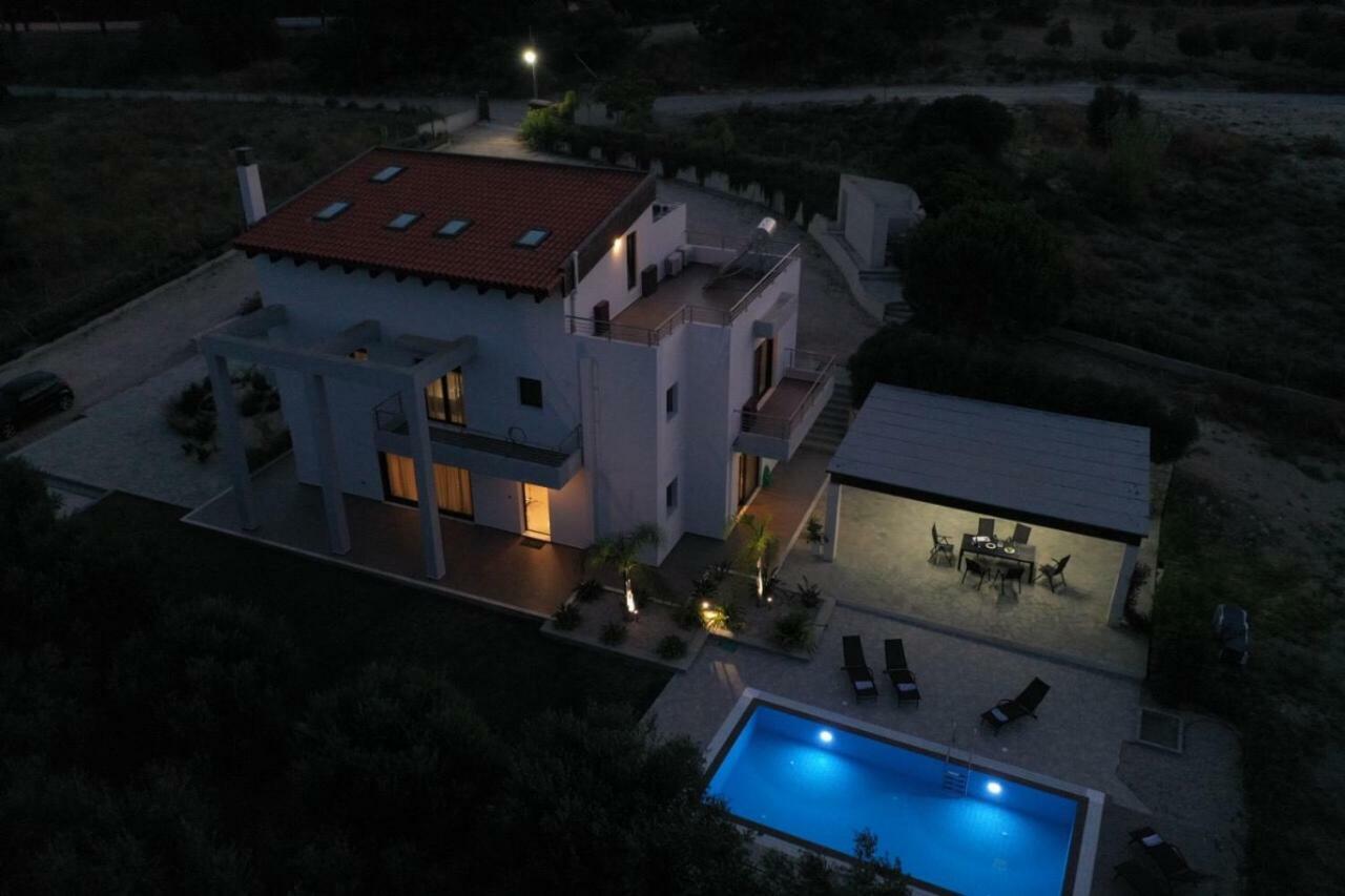 La Luna Villa Tsairi Екстериор снимка